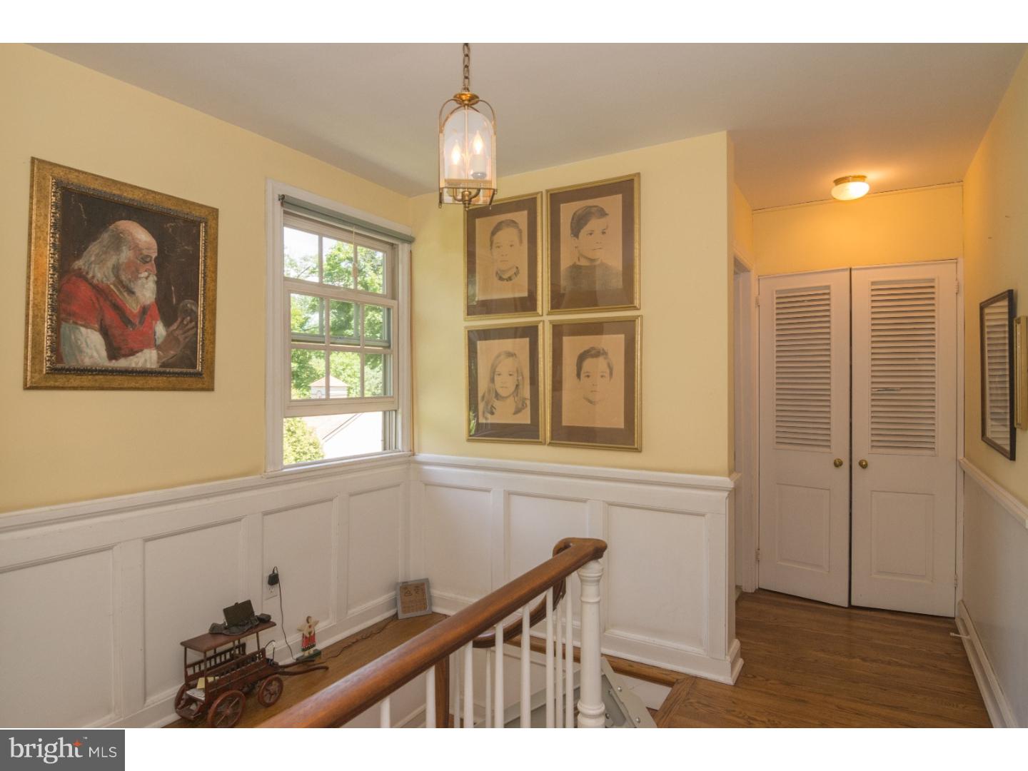 629 Washington Lane Rydal, PA 19046 - Photo 23 of 24 Hallway
