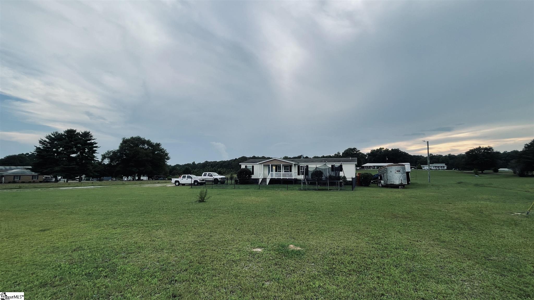 1041 Abercrombie Road Honea Path, SC 29654 - Photo 2 of 15