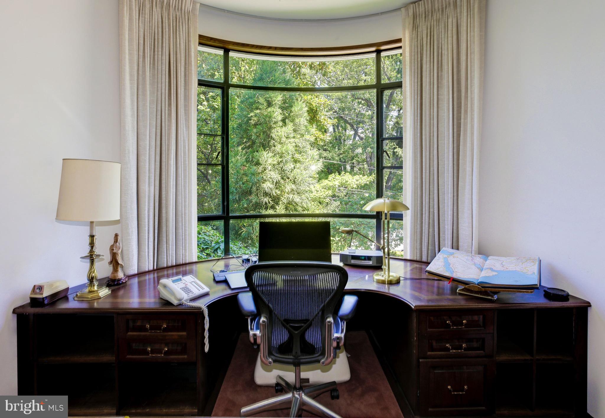 3125 Chain Bridge Road Northwest Washington, DC 20016 - Photo 6 of 12 Office/Bedroom