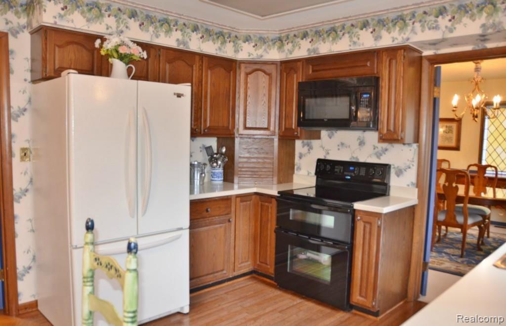 25457 Meridian Road Grosse Ile, MI 48138 - Photo 11 of 32 DSC_3719 (Copy).jpg