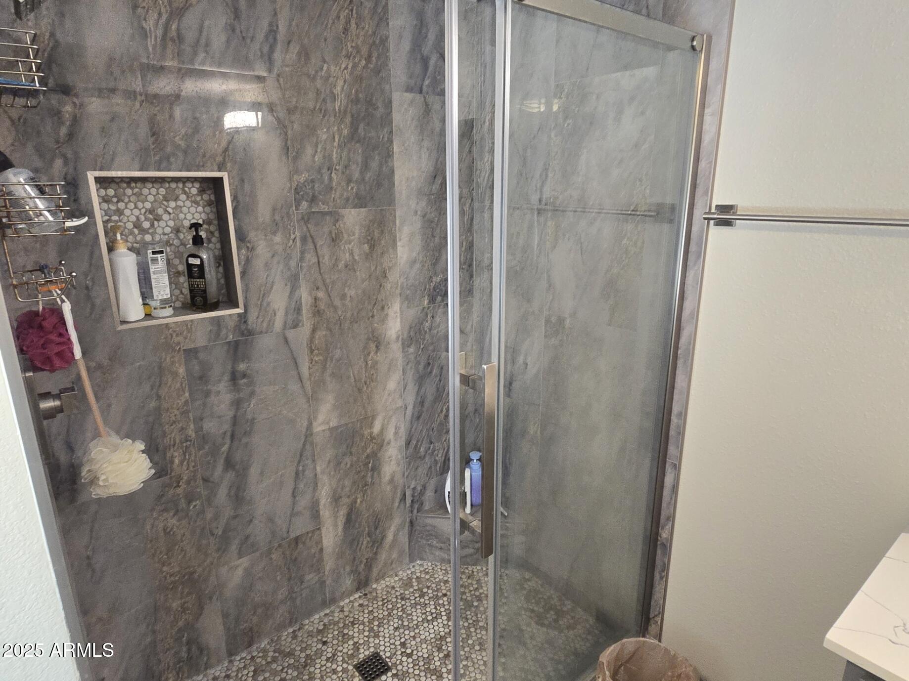 2900 West Superstition Boulevard, Unit 46 Apache Junction, AZ 85120 - Photo 21 of 26 a bathroom with a shower