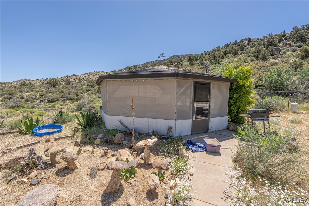 9000 Vock Canyon Road Kingman, AZ 86409 - Photo 25 of 44