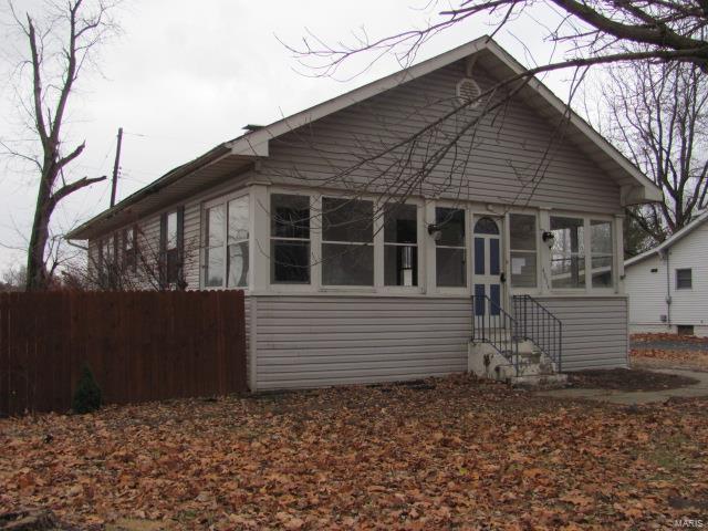 4854 Wanda Road Edwardsville, IL 62025 - Photo 2 of 12