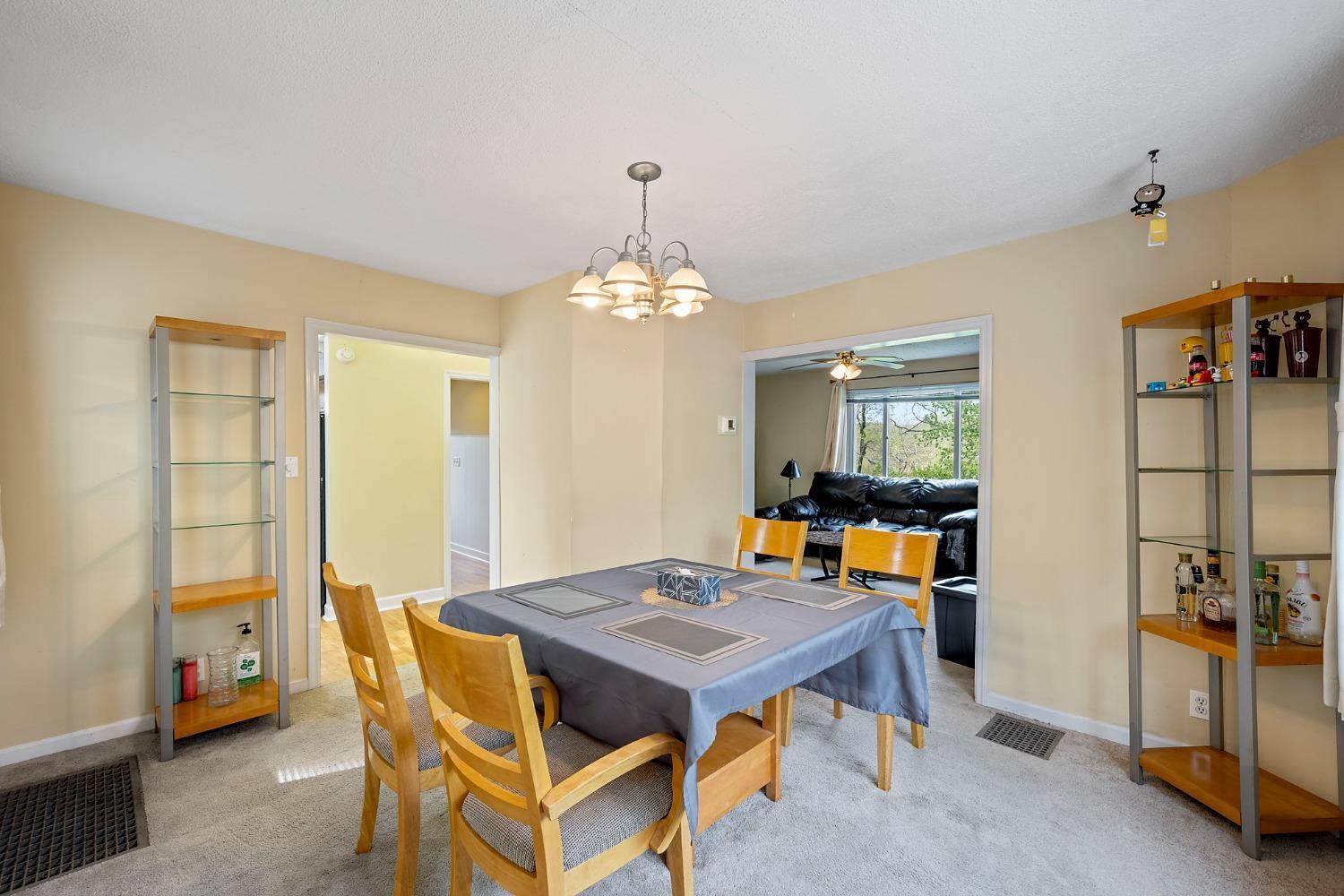 5802 Winton Ridge Lane Cincinnati, OH 45224 - Photo 12 of 30 Gallery Image 12