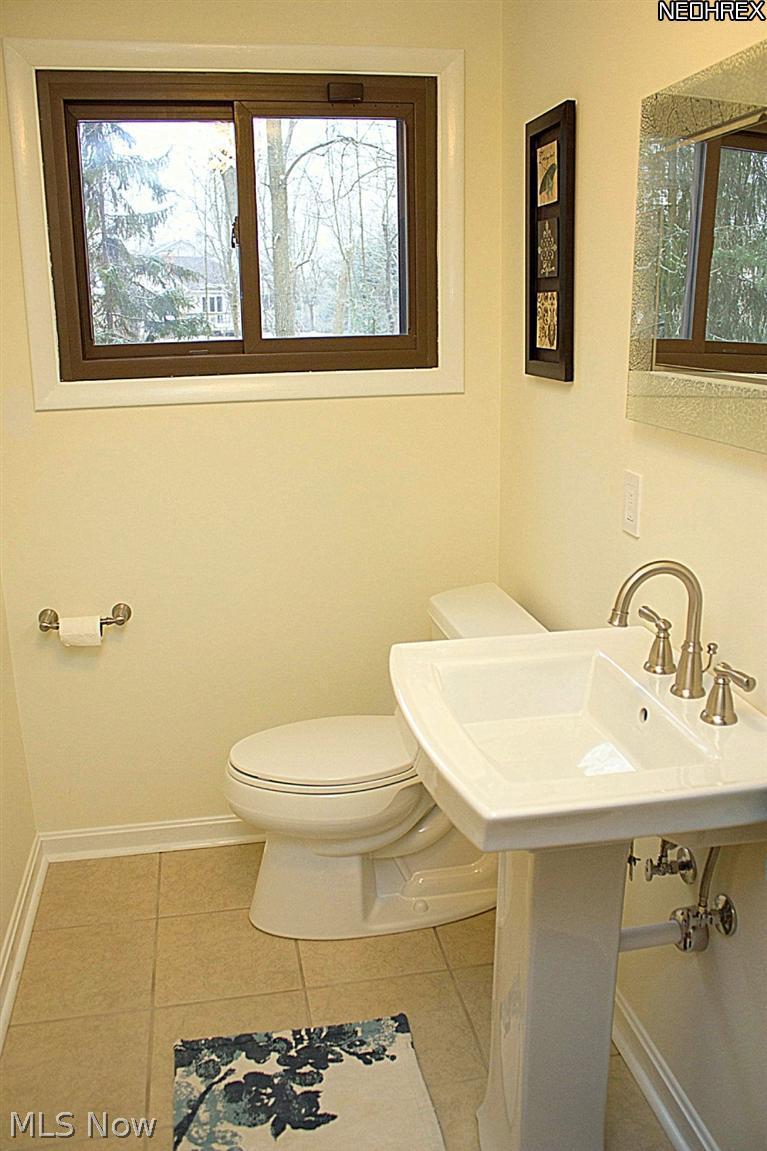 680 Stoney Brook Road Northfield, OH 44067 - Photo 8 of 25