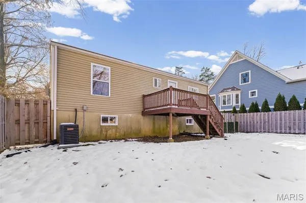 $2,150 | 835 North Forest Avenue, Webster Groves, MO 63119