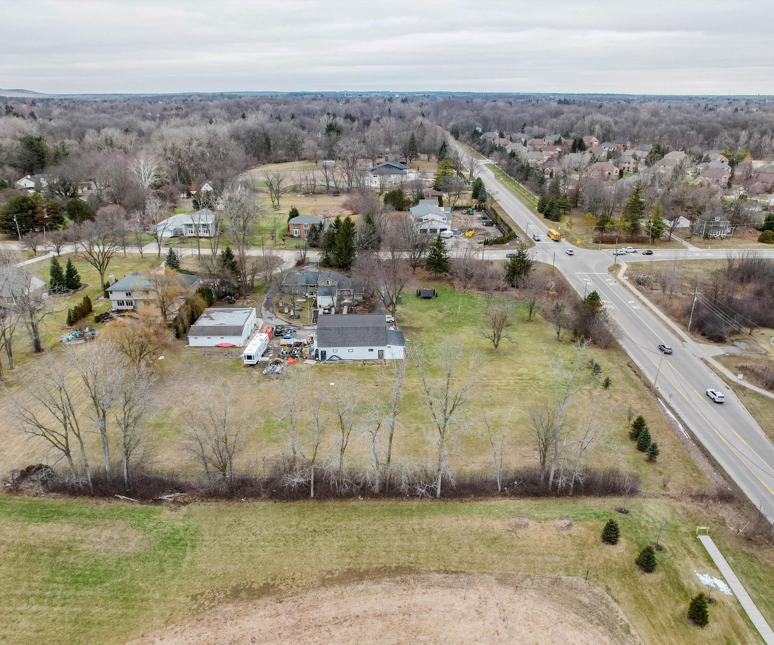 8517 North Beck Road Canton, MI 48187 - Photo 11 of 13 The Benefit of this LOT (4)