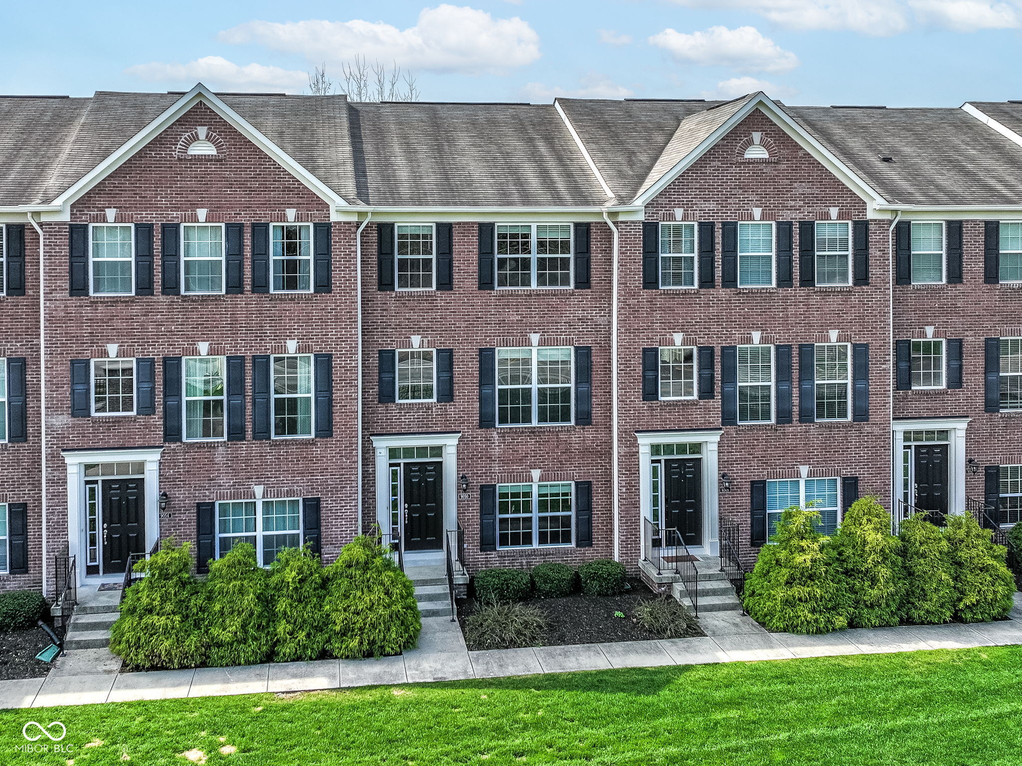 9050 Mercer Drive Fishers, IN 46038 - Photo 2 of 42