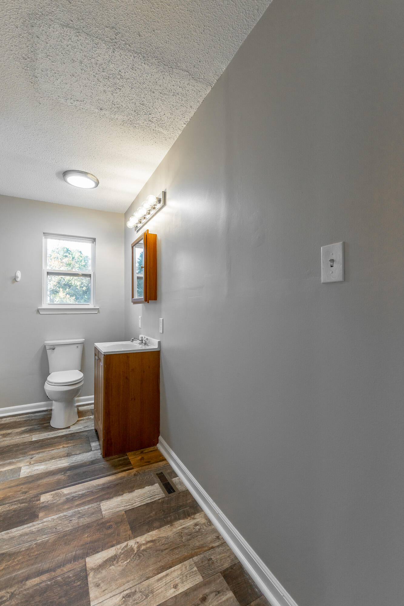 59 Meacham Road Rossville, GA 30741 - Photo 27 of 62 59 Meacham Road HD-62
