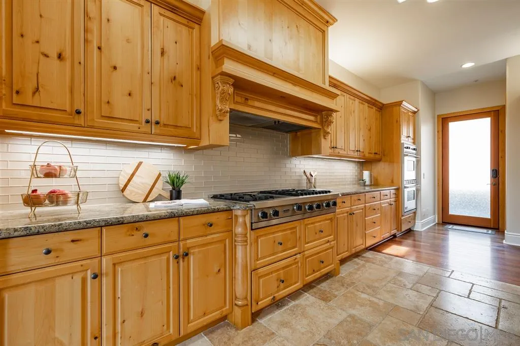 15195 Saddlebrook Lane Poway, CA 92064 - Photo 12 of 25