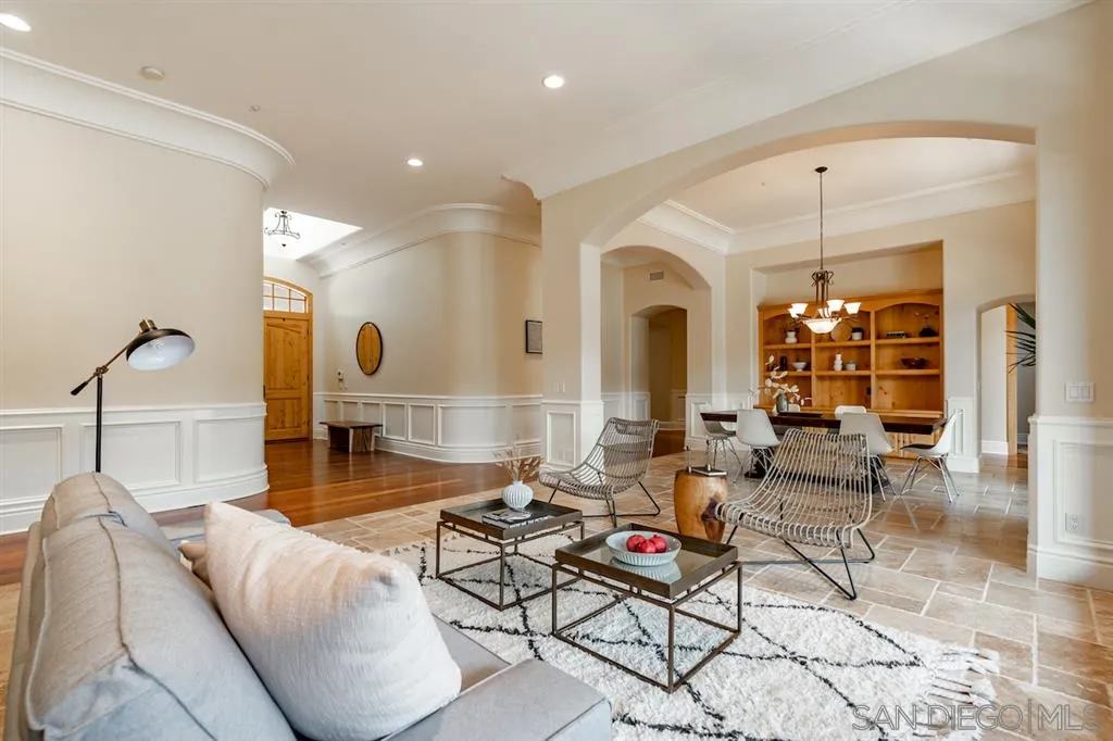 15195 Saddlebrook Lane Poway, CA 92064 - Photo 7 of 25