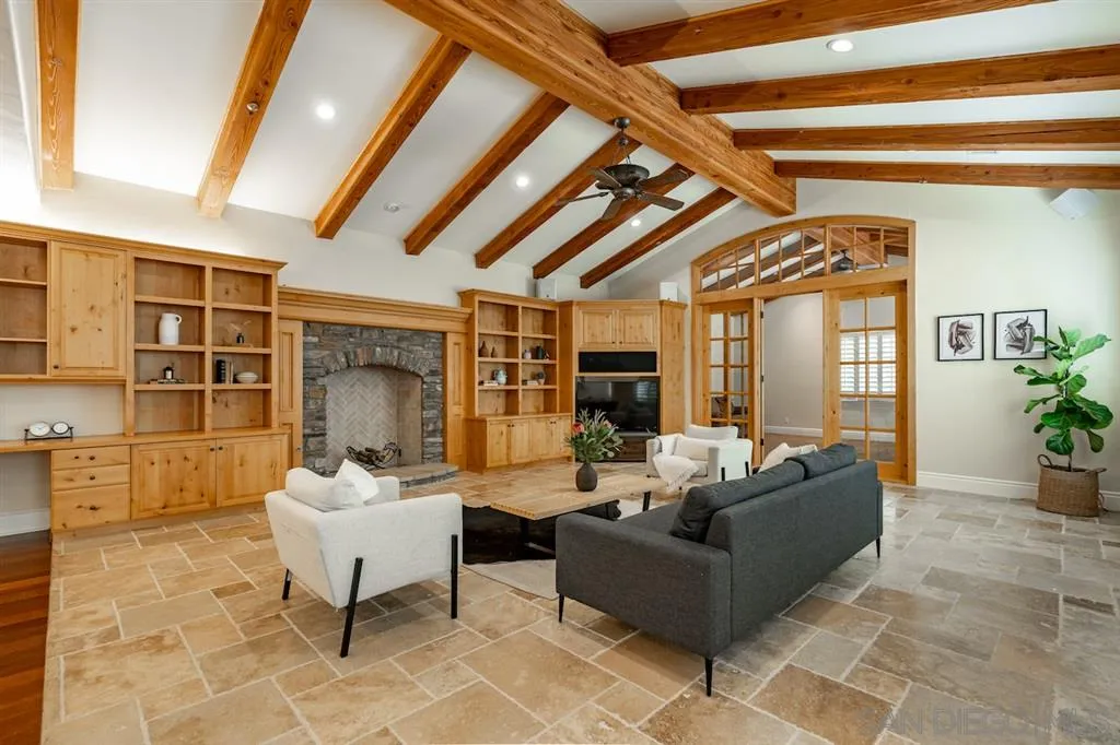 15195 Saddlebrook Lane Poway, CA 92064 - Photo 10 of 25