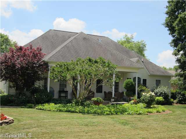 119 Manteo Road Lexington, NC 27295 - Photo 2 of 16 Exterior Back.