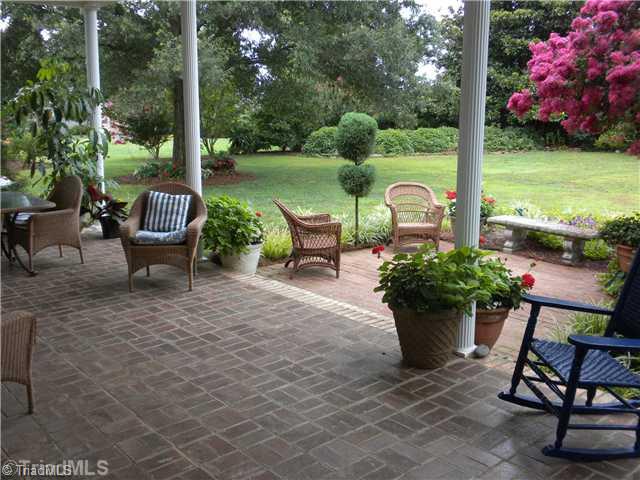 119 Manteo Road Lexington, NC 27295 - Photo 3 of 16 Patio/Deck.