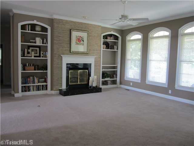 119 Manteo Road Lexington, NC 27295 - Photo 9 of 16 Den/Family/Great Room.