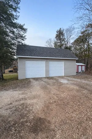 $270,000 | 200 Sassafras Lane Southeast, Richland, MO 65556