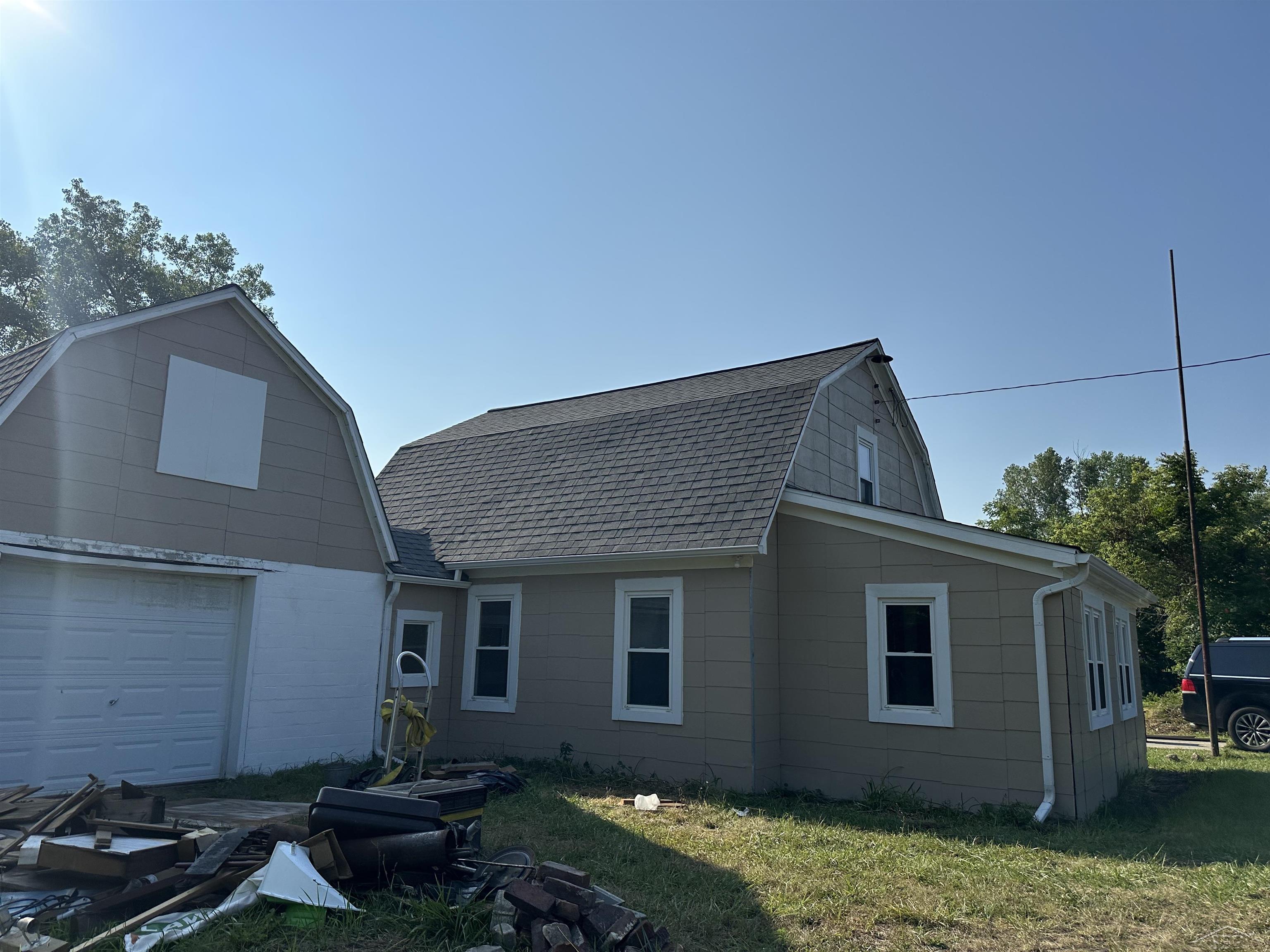 5665 E Road Saginaw, MI 48601 - Photo 72 of 83 50188136-fd50fb2b-3760-4fc8-935a-6f6cef6e2af9.JPG
