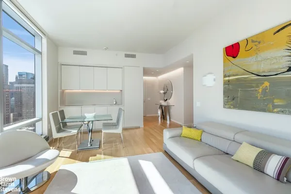 $2,450,000 | 18 West 48th Street, Unit 30B | Midtown Central