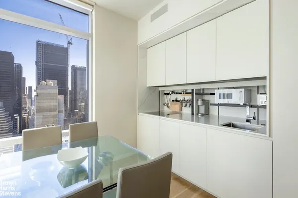 $2,450,000 | 18 West 48th Street, Unit 30B | Midtown Central