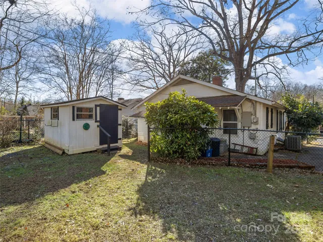 $238,000 | 155 Whitney Avenue, Tryon, NC 28782