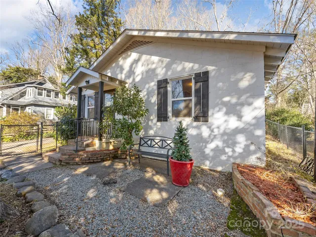 $238,000 | 155 Whitney Avenue, Tryon, NC 28782