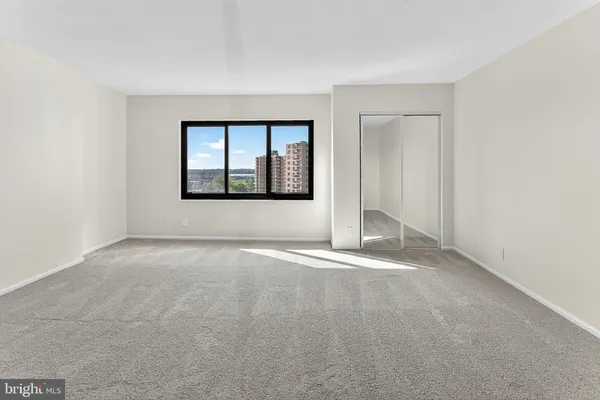 $525,000 | 205 Yoakum Parkway, Unit 1511, Alexandria, VA 22304