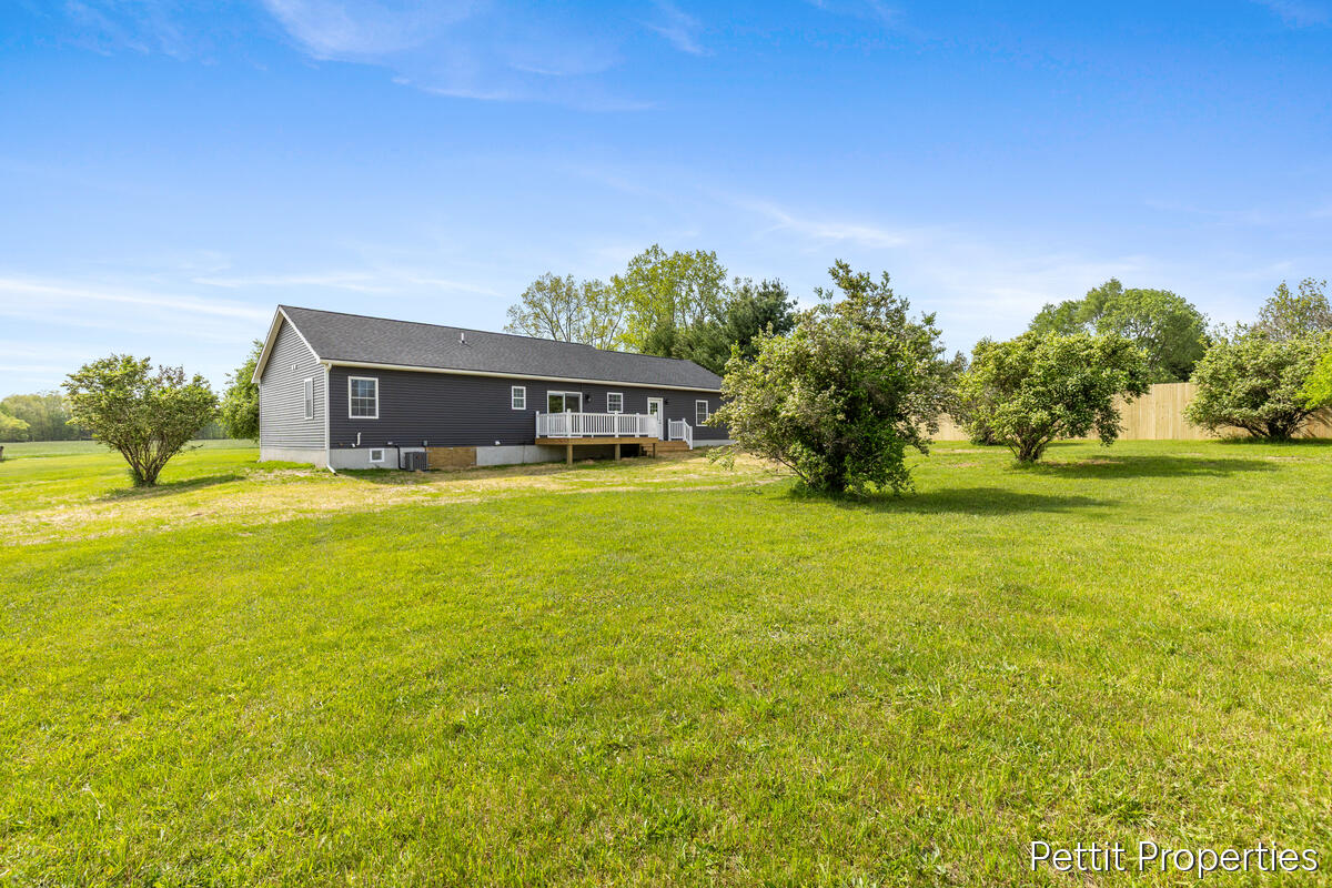 6937 Townhall Road Sheridan, MI 48884 - Photo 30 of 40 6937-Townhall_012