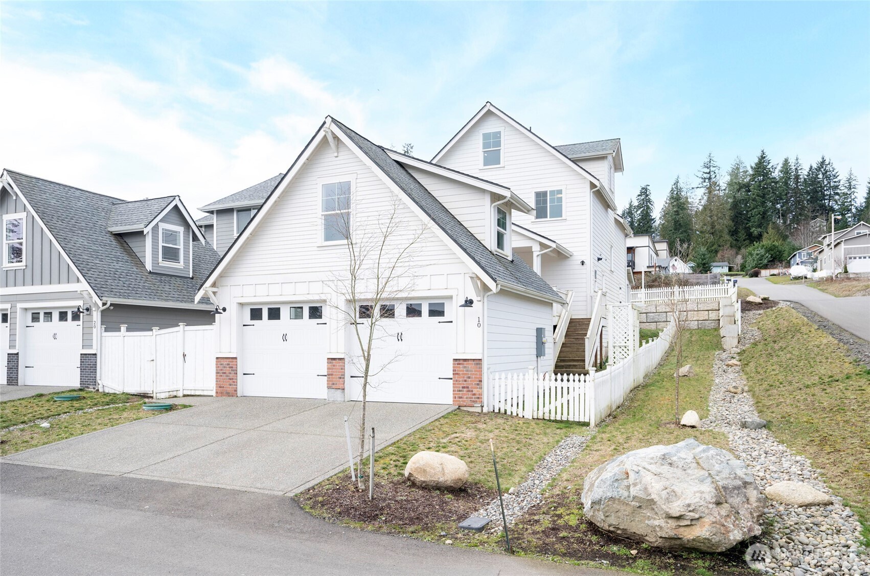 10 East Compass Lane Allyn, WA 98524 - Photo 2 of 35