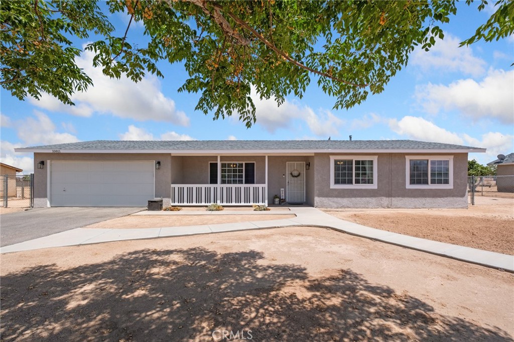 10811 Nambe Road Apple Valley, CA 92308 - Photo 1 of 31 Front of House