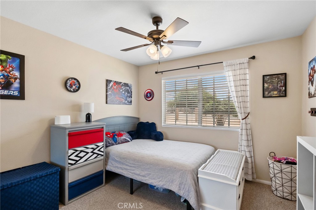 10811 Nambe Road Apple Valley, CA 92308 - Photo 21 of 31 Bedroom 1