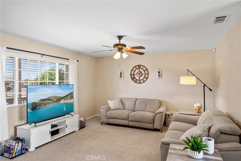 10811 Nambe Road Apple Valley, CA 92308 - Photo 8 of 31