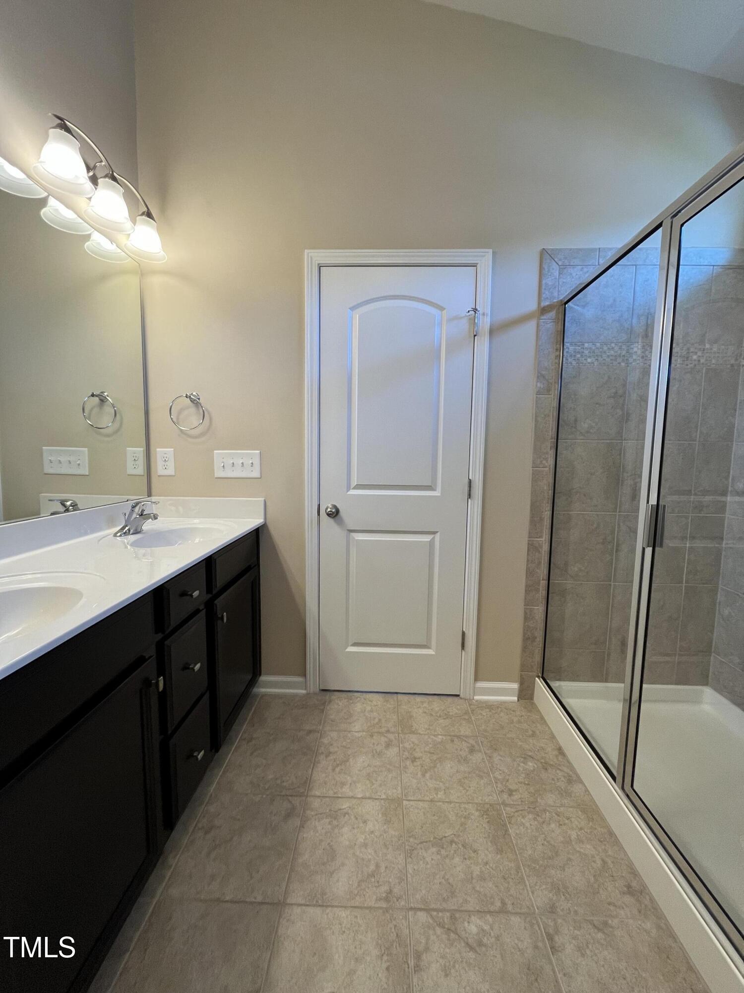 7205 Ladbrooke Street Raleigh, NC 27617 - Photo 13 of 28 IMG_8338