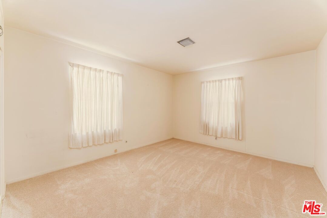 11601 Bellagio Road Los Angeles, CA 90049 - Photo 27 of 38 Gallery Image 27