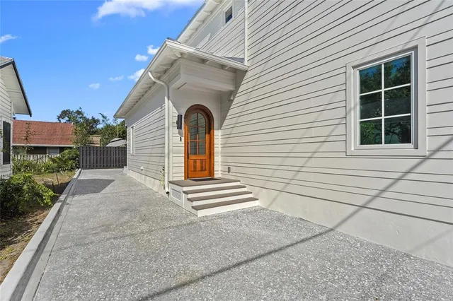 $2,195,000 | 417 North Osprey Avenue, Sarasota, FL 34236