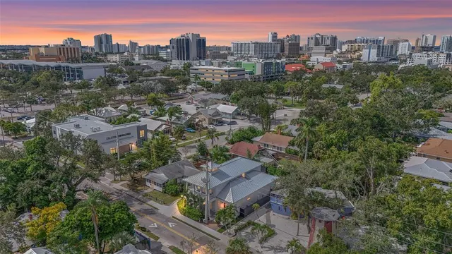 $2,195,000 | 417 North Osprey Avenue, Sarasota, FL 34236