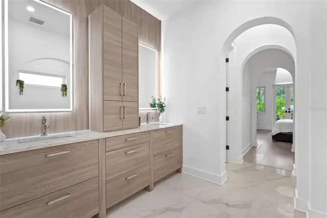 $2,195,000 | 417 North Osprey Avenue, Sarasota, FL 34236