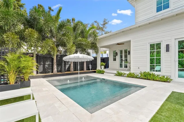 $2,195,000 | 417 North Osprey Avenue, Sarasota, FL 34236