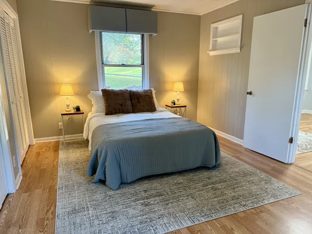 $369,900 | 101 Lake Cir Drive, Dickson, TN 37055