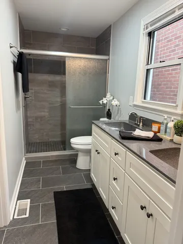 $369,900 | 101 Lake Cir Drive, Dickson, TN 37055