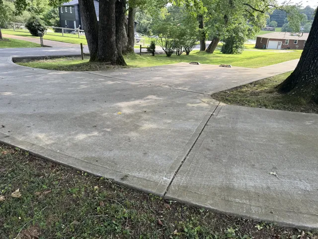 $369,900 | 101 Lake Cir Drive, Dickson, TN 37055