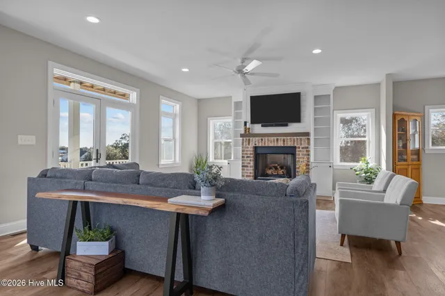 $618,000 | 152 Pelican Drive, Newport, NC 28570