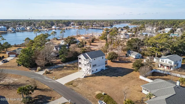 $618,000 | 152 Pelican Drive, Newport, NC 28570
