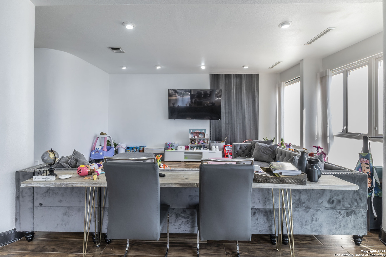 7701 Wurzbach Road, Unit 2302 San Antonio, TX 78229 - Photo 5 of 40 a kitchen with a sink and cabinets