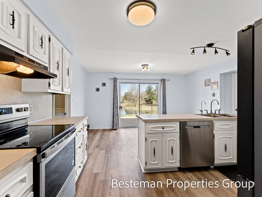 3316 West River Road Muskegon, MI 49445 - Photo 18 of 84 3316W.RiverRd-33LoRes