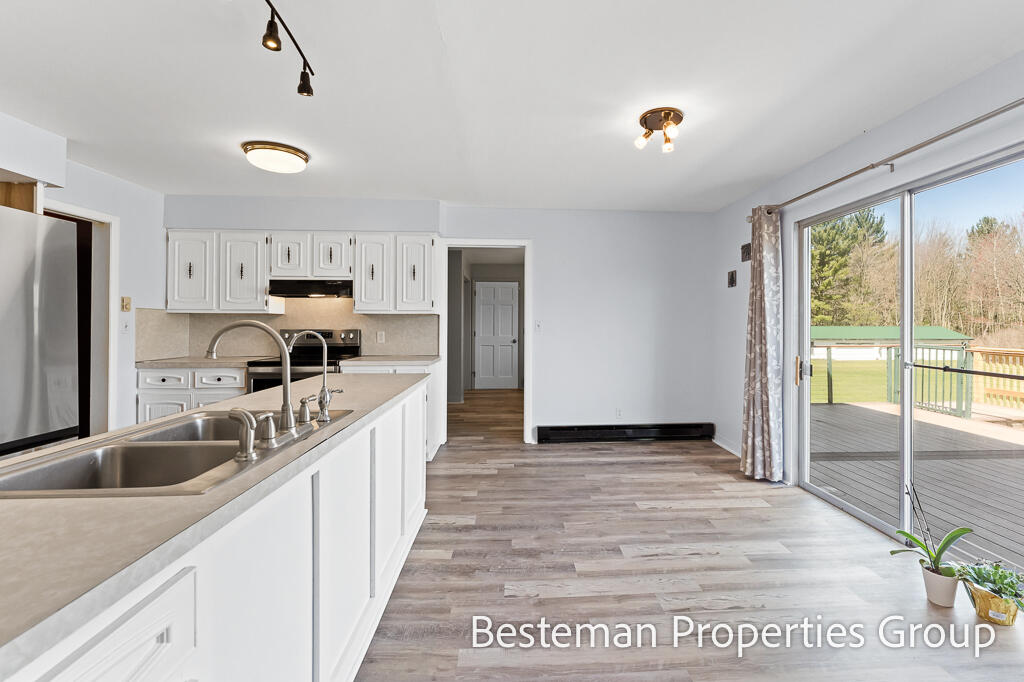 3316 West River Road Muskegon, MI 49445 - Photo 26 of 84 3316W.RiverRd-41LoRes