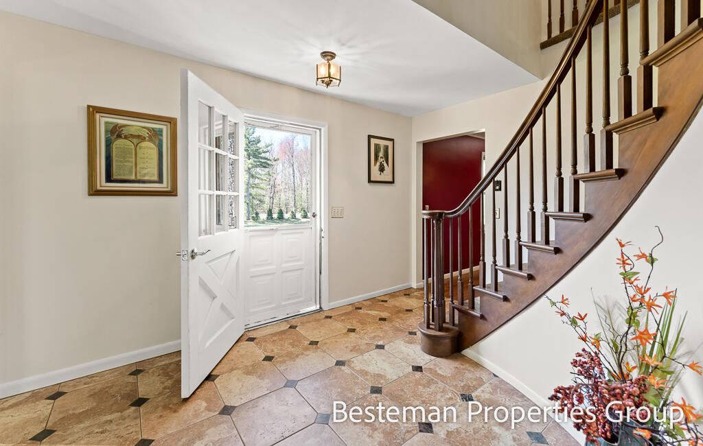 3316 West River Road Muskegon, MI 49445 - Photo 8 of 84 3316W.RiverRd-23LoRes