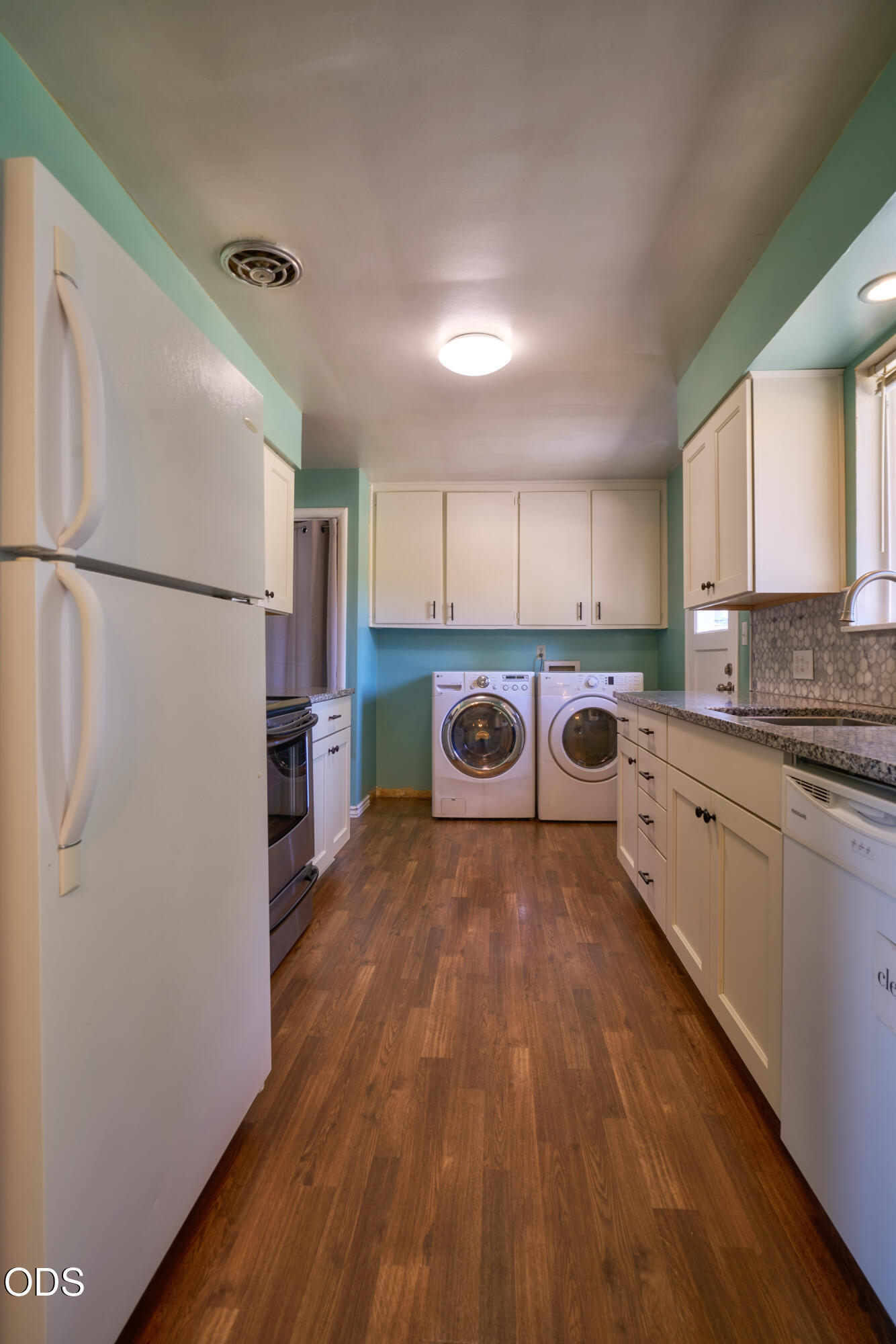 340 Sutter Avenue Medford, OR 97504 - Photo 10 of 27