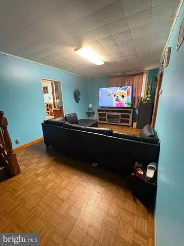 $300,000 | 407 Hudson Street, Trenton, NJ 08611