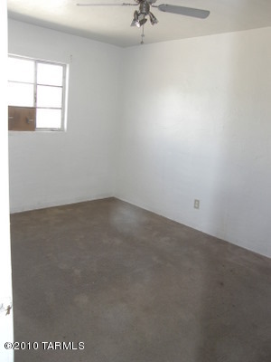 4633-4635 East Montecito Street Tucson, AZ 85711 - Photo 12 of 23
