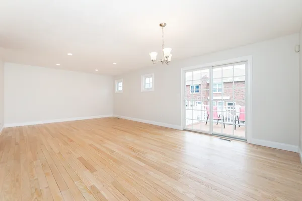 $699,999 | 15 Seminole Avenue, Unit 15, Framingham, MA 01702